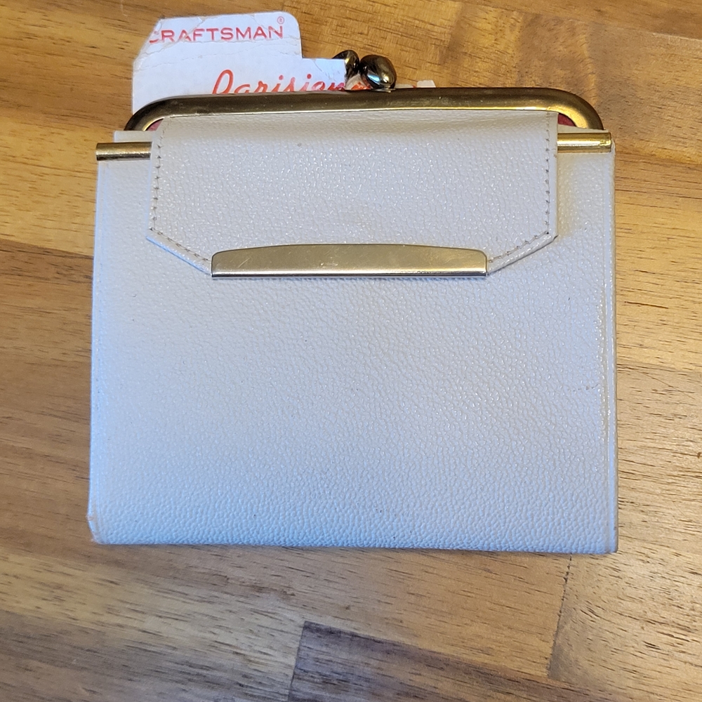 Vintage Parisienne White Ivory Wallet Sleek Minimalist Design